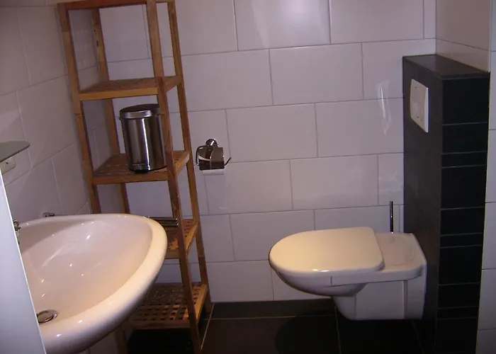 Het Achterhuis شقة